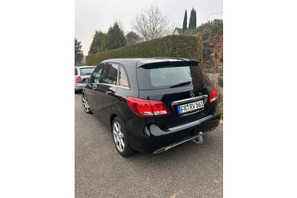 Mercedes-Benz B 220 Gebrauchtwagen