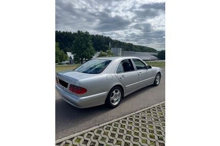 Mercedes-Benz E 200 Gebrauchtwagen
