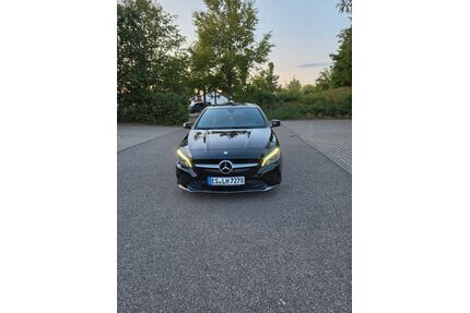 Mercedes-Benz CLA 220 Shooting Brake Gebrauchtwagen