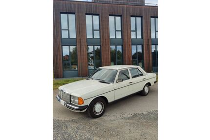 Mercedes-Benz 200 Gebrauchtwagen