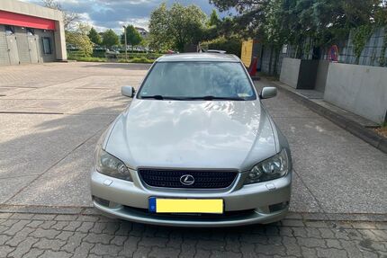 Citroen IS 200 