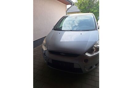 Ford S-Max Gebrauchtwagen
