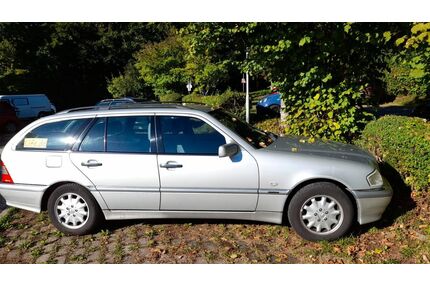 Mercedes-Benz C 180 Gebrauchtwagen