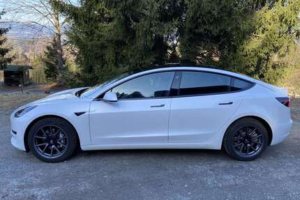 Tesla Model 3 Gebrauchtwagen
