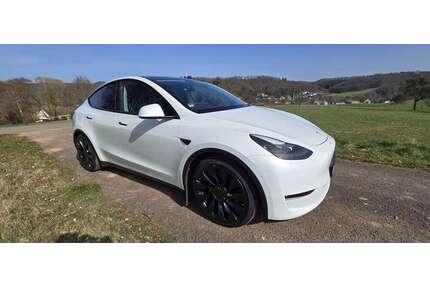 Tesla Model Y Gebrauchtwagen