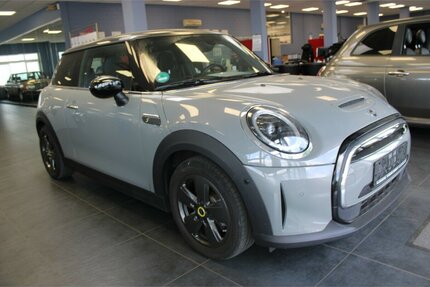 Mini Cooper SE Essential Trim 
