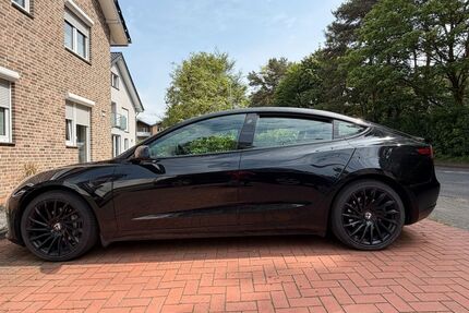 Tesla Model 3 Gebrauchtwagen
