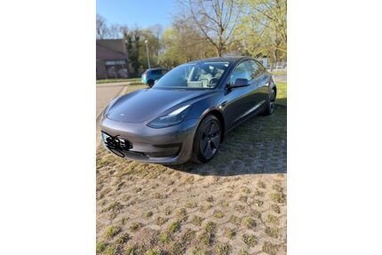 Tesla Model 3 Gebrauchtwagen