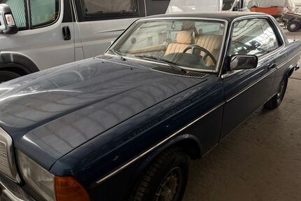 Mercedes-Benz 230 Gebrauchtwagen