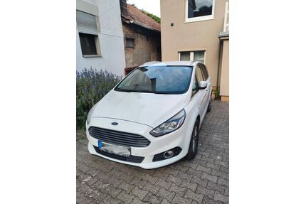 Ford S-Max Gebrauchtwagen