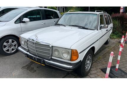 Mercedes-Benz 240 Gebrauchtwagen