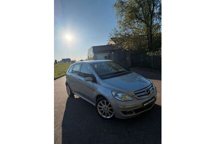 Mercedes-Benz B 200 Gebrauchtwagen
