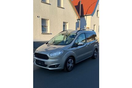 Ford Tourneo Courier Gebrauchtwagen