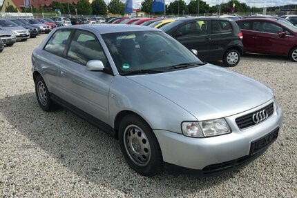 Audi A3 1.6 Ambiente! Gebrauchtwagen