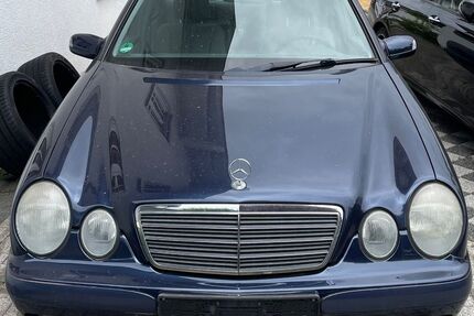 Mercedes-Benz E 200 Gebrauchtwagen