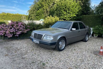 Mercedes-Benz 220 Gebrauchtwagen