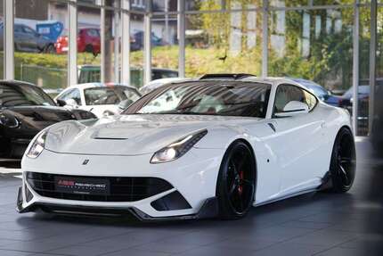 Ferrari F12 