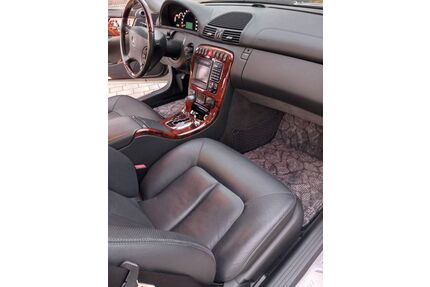 Audi CL 600 
