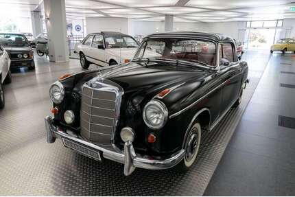 Mercedes-Benz 220 Gebrauchtwagen