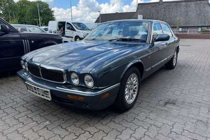 Nissan XJ 