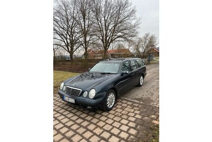 Mercedes-Benz E 200 Gebrauchtwagen