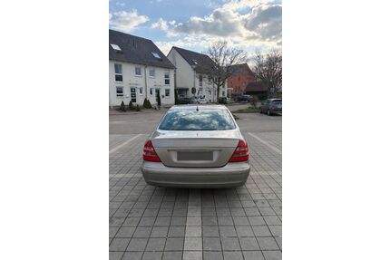 Mercedes-Benz E 200 Gebrauchtwagen