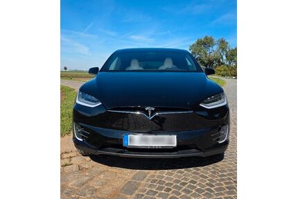 Tesla Model X Gebrauchtwagen
