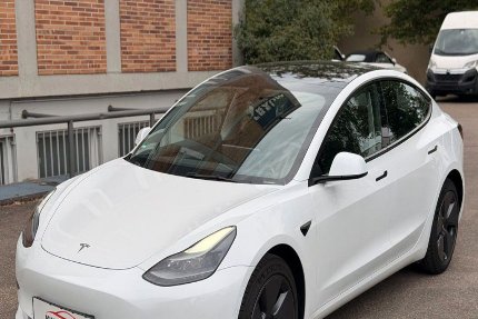Tesla Model 3 Gebrauchtwagen