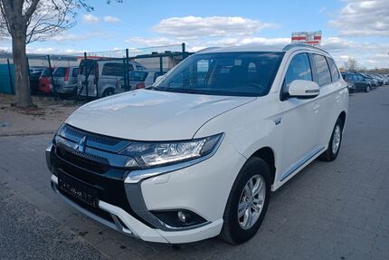 Renault Plug-in Hybrid Outlander 