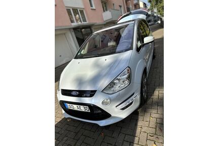 Ford S-Max Gebrauchtwagen