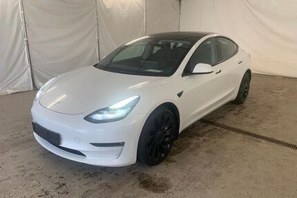 Tesla Model 3 Gebrauchtwagen