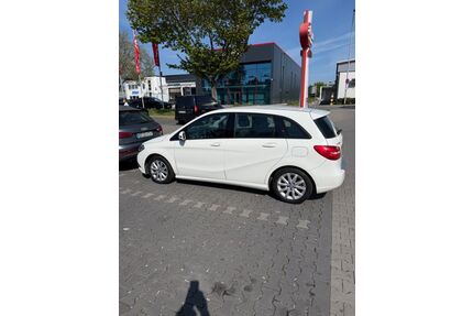 Mercedes-Benz B 180 Gebrauchtwagen