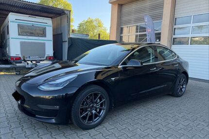 Tesla Model 3 Gebrauchtwagen