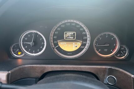 Mercedes-Benz 220 Gebrauchtwagen