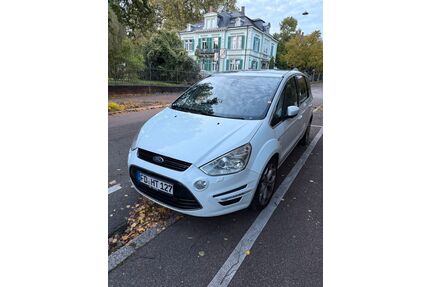Ford S-Max Gebrauchtwagen