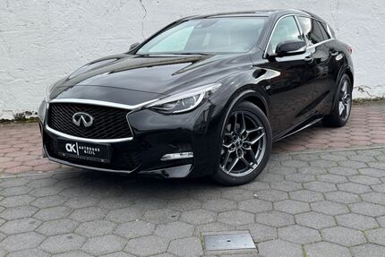 INFINITI Q30 Gebrauchtwagen