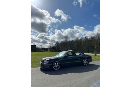 Lexus LS 400 Gebrauchtwagen