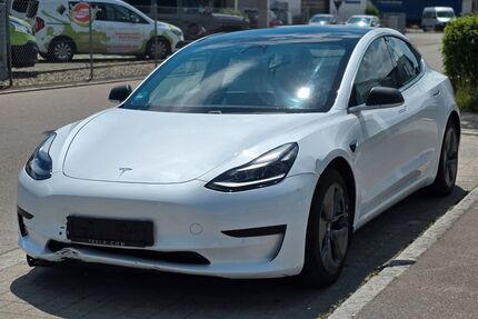 Tesla Model 3 Gebrauchtwagen