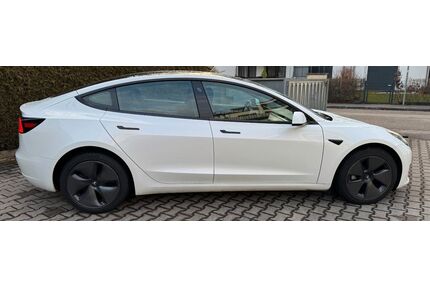 Tesla Model 3 Gebrauchtwagen