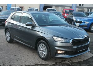 Skoda Fabia TSi Alu PDC LED 5-JahreGara SOFORT !! Gebrauchtwagen