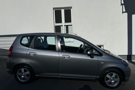 Toyota Jazz 