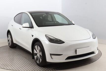 Tesla Model Y Gebrauchtwagen