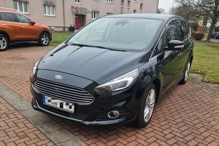 Ford S-Max Gebrauchtwagen