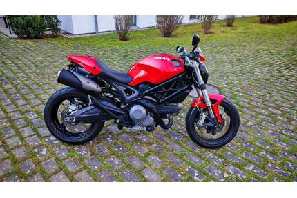 Ducati Monster 696 Gebrauchtwagen