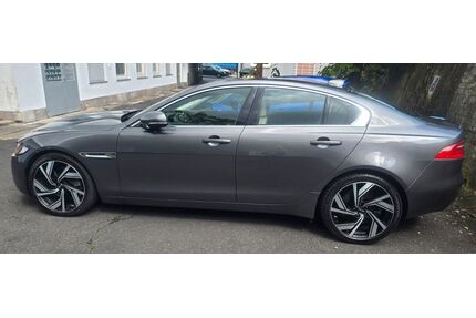 Jaguar XE Gebrauchtwagen