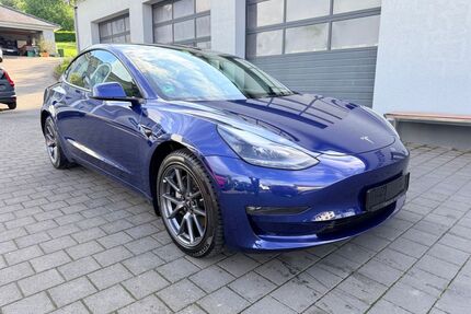 Tesla Model 3 Gebrauchtwagen