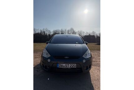 Ford S-Max Gebrauchtwagen