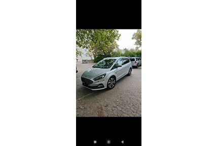 Ford S-Max Gebrauchtwagen