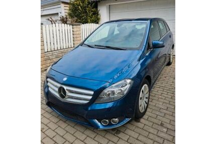 Mercedes-Benz B 180 Gebrauchtwagen