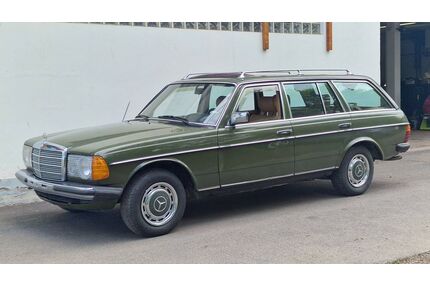 Mercedes-Benz 240 Gebrauchtwagen